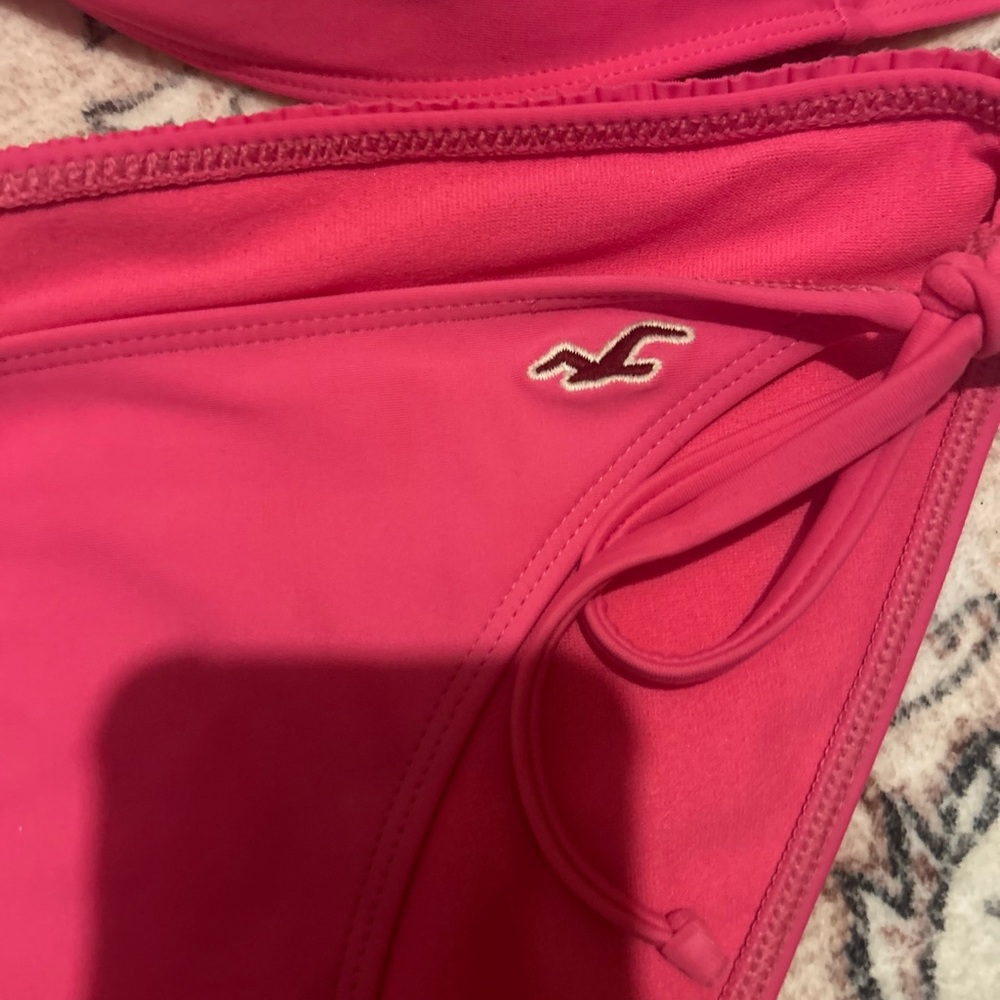 2000s low rise Hollister bikini